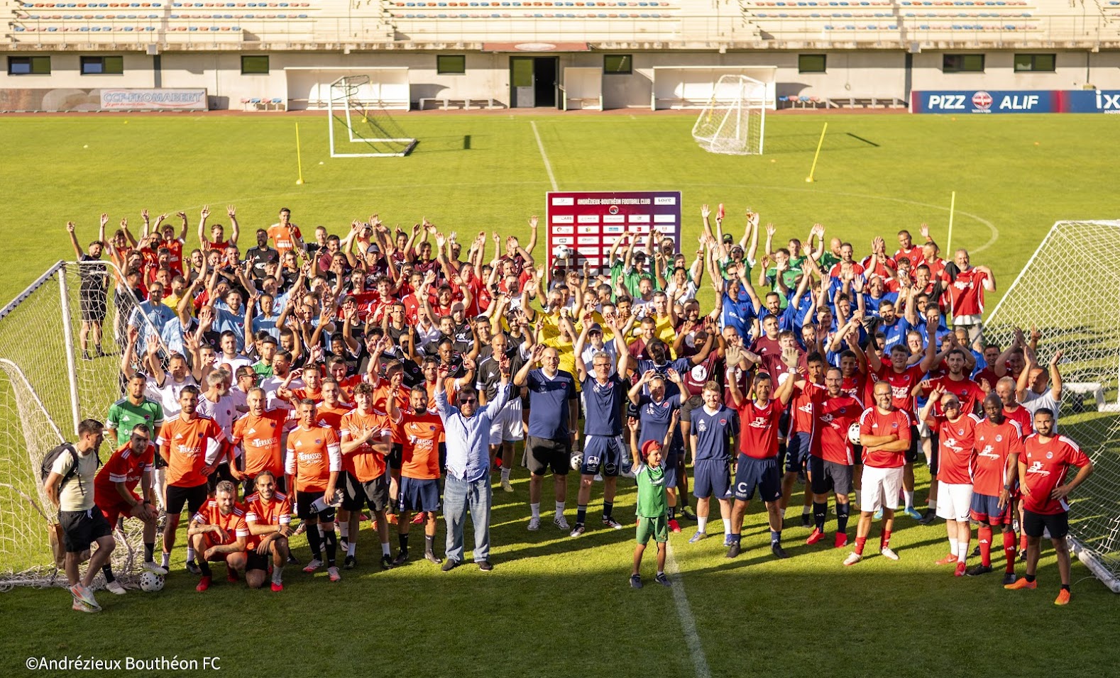 Toutes les équipe présente au tournoi de foot